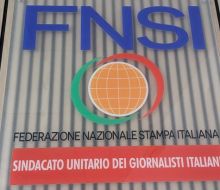 Italia vive un inédito apagón informativo por huelga masiva de periodistas