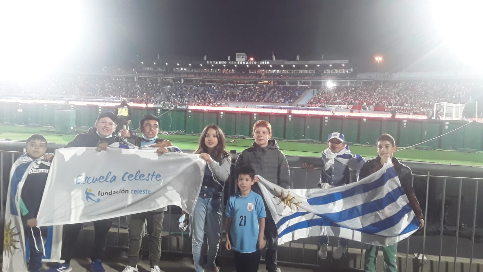 Gorriones Celestes de Goñi y Sarandí alentaron a Uruguay en el Centenario. 2