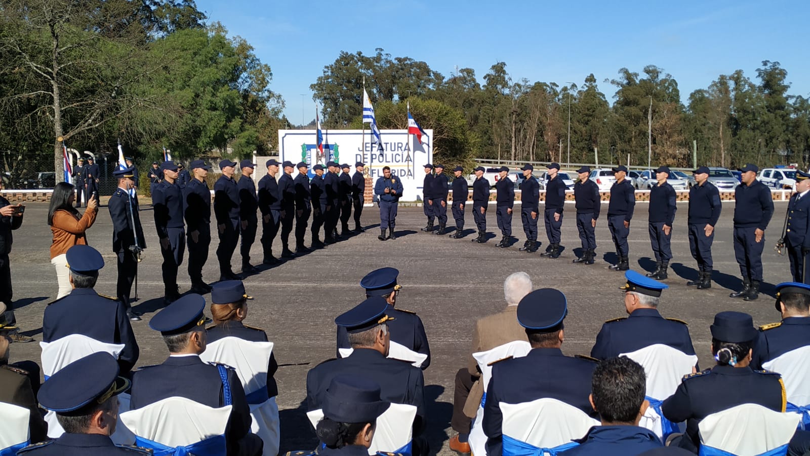 Florida_incorporó_24_nuevos_policías.jpeg