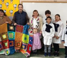 “Tejiendo Sueños”: Jornada solidaria en Escuela N.º 70 de Cuchilla Santo Domingo.
