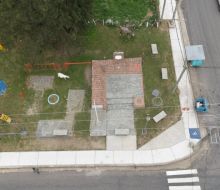 Plaza Juan Pablo II permanece clausurada por obras