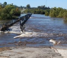 Paso cortado en dos puntos de Florida por las lluvias