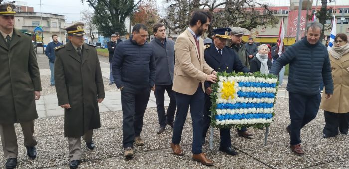 Acto por un nuevo aniversario del natalicio de José Gervasio Artigas.