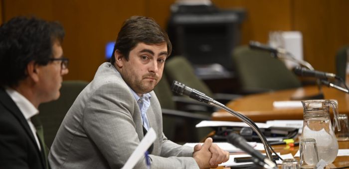 Diputado Álvaro Rodríguez Hunter reclama cobertura permanente de ambulancia para 25 de Agosto