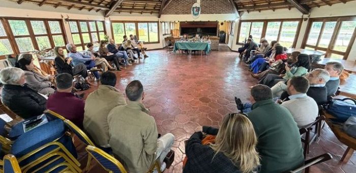 Se realizo reunión de coordinación de los equipos municipales por visita del Papa León XIV
