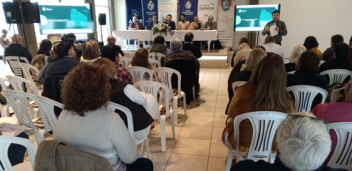 Jornada de capacitación para fortalecer la gestión de las Juntas Departamentales se desarrolla en Florida