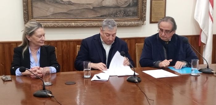 Intendencia de Florida y IUSUR firmaron convenio para impulsar la formación y capacitación