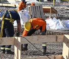 El desempleo tuvo una leve baja en setiembre y se ubicó en 7,1%