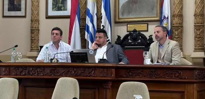 El Congreso Nacional de Ediles resolvió invitar al presidente del Congreso de Intendentes Carlos Enciso a participar en la sesión de diciembre en Rivera