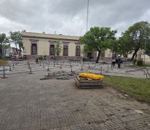 Comenzó el armado del escenario para la misa que presidirá el Papa