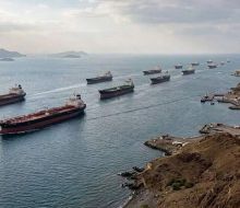 Reino Unido y Francia convocan este lunes a más de 40 países para definir la misión militar en el estrecho de Ormuz
