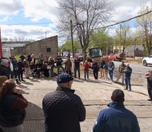 Enciso acompañó el inicio del recambio de luminarias en 25 de Agosto y recibió planteos de vecinos