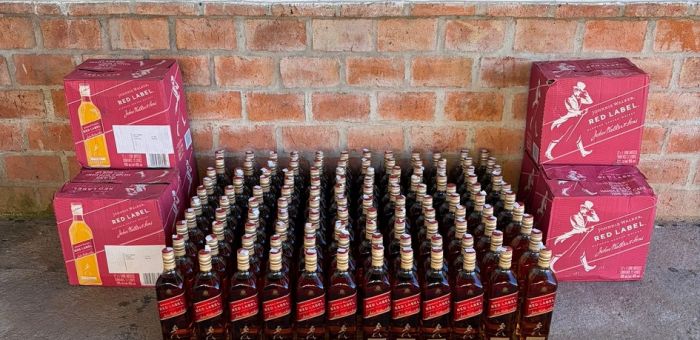 Incautan 120 botellas de whisky en operativo policial en ruta 7