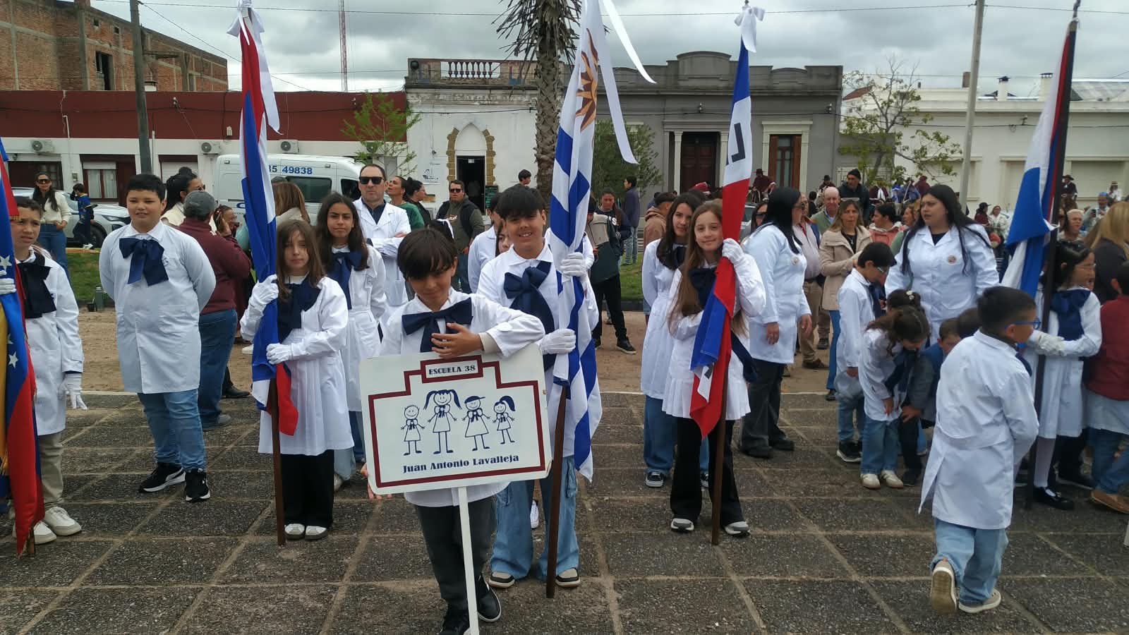 Actos_por_el_201_aniversario_de_la_Batalla_de_Sarandí_3.jpeg