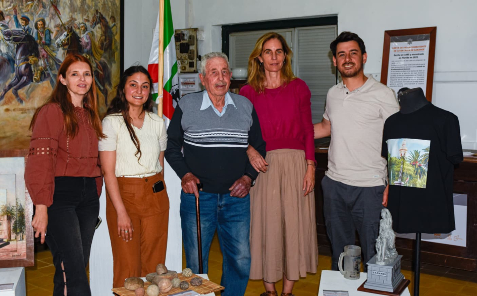 Celestino_Martínez_visitó_Sarandí_Grande.jpeg