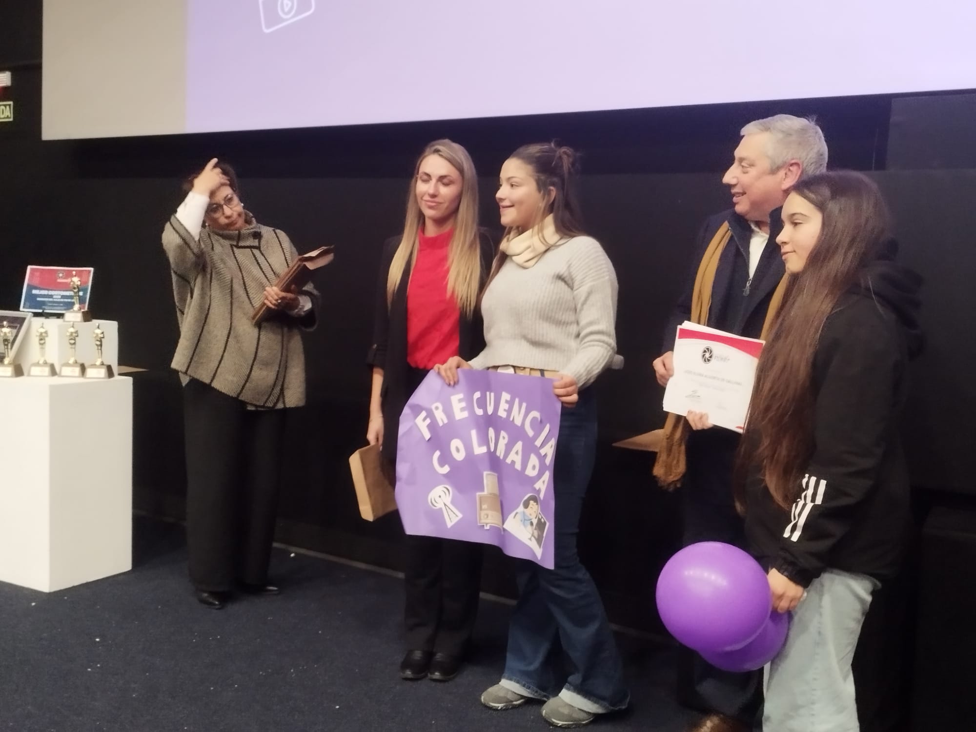 Detrás_de_la_Señal_del_Liceo_I.M.O._ganó_la_cuarta_edición_de_Filma_Florida_5.jpeg