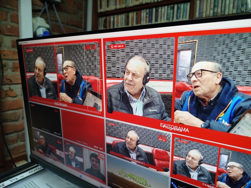 Exitorama_especial_por_los_50_años_de_nuestra_emisora.jpg