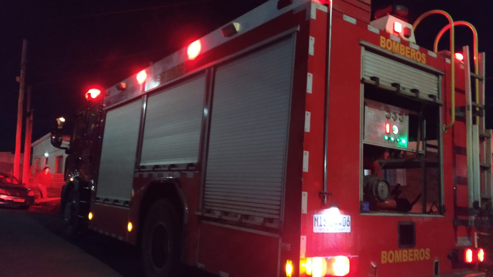 Incendio_provocó_pérdidas_totales_en_una_vivienda_precaria_en_Javier_de_Viana_3.jpeg