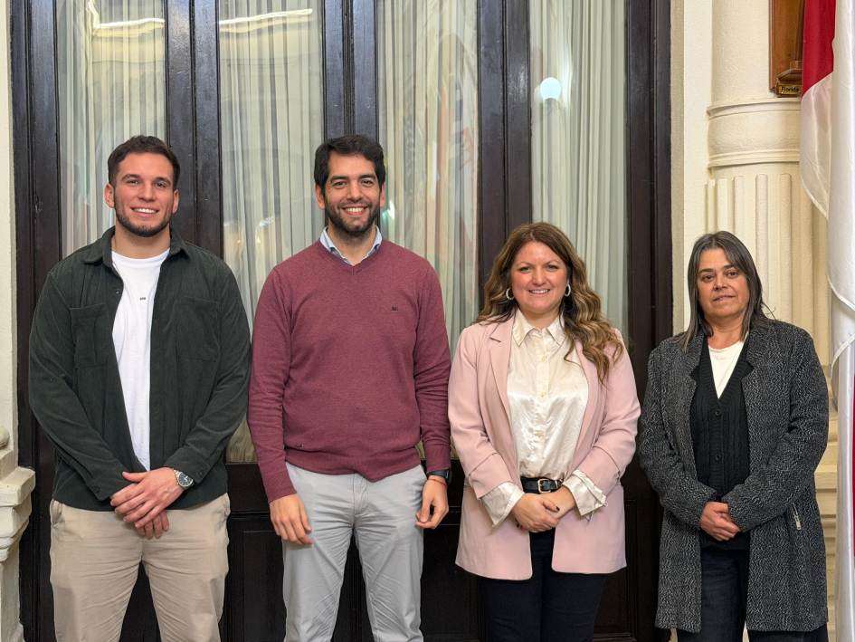 Intendencia_e_INAU_impulsan_iniciativas_conjuntas_para_niños_adolescentes_y_jóvenes.jpeg