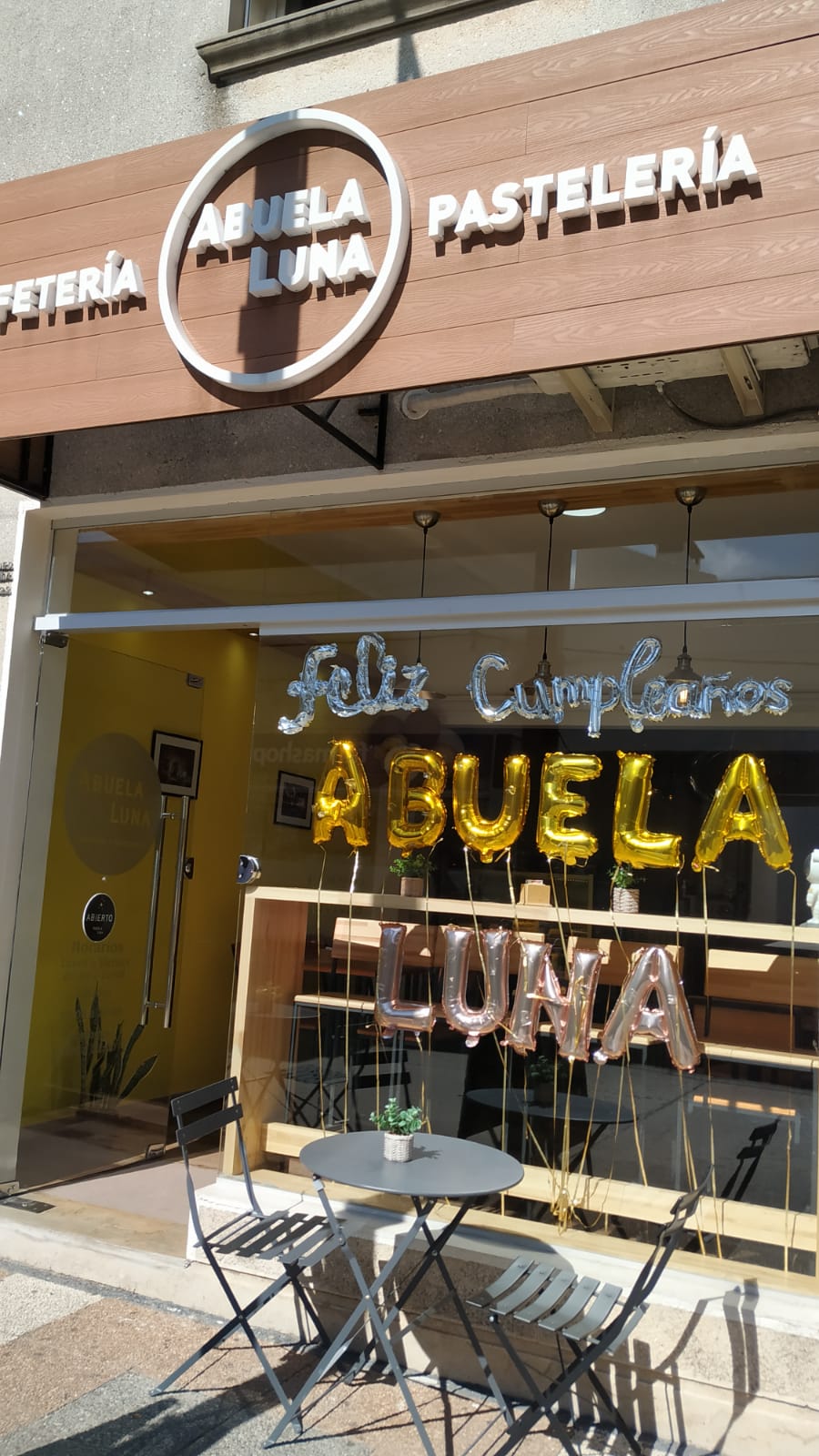 Abuela Luna celebra su primer aniversario