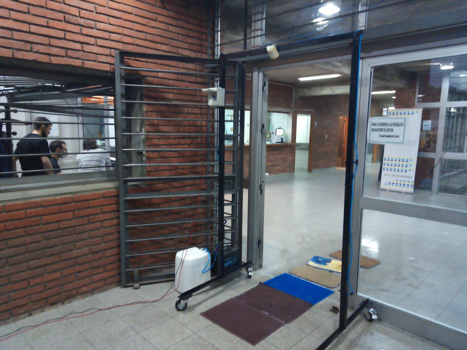 Alumnos de UTU crearon un arco sanitario