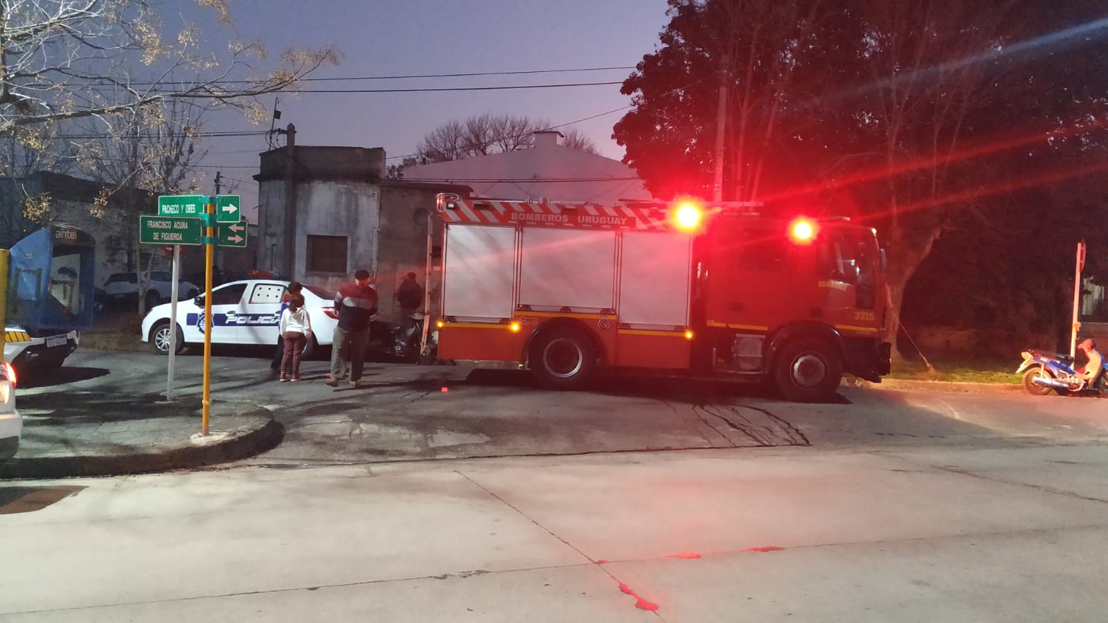 Bomberos extinguen incendio en casa de Acuña de Figueroa y Pacheco y Obesjpeg