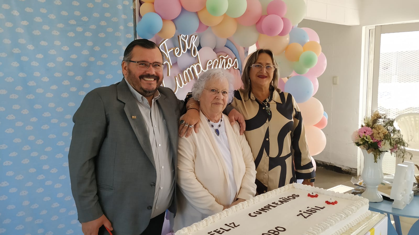 Centro Dr. Jacobo Zibil celebró sus 42 años y presentó la nueva camioneta
