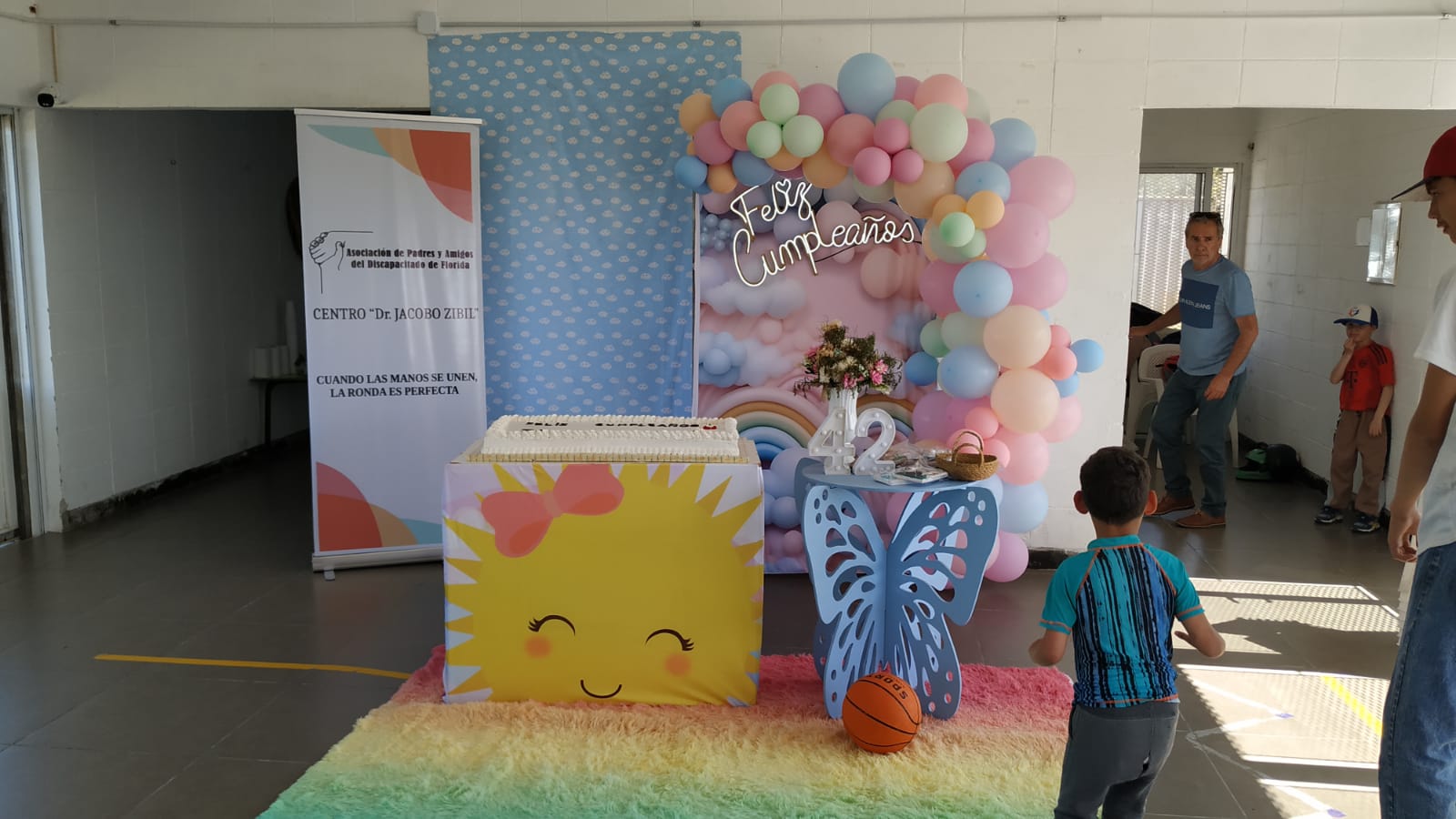 Centro Dr. Jacobo Zibil celebró sus 42 años y presentó la nueva camioneta 3