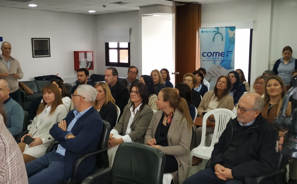 Centro Hematooncológico de COMEF recibió Certificado de Calidad ISO 90012015