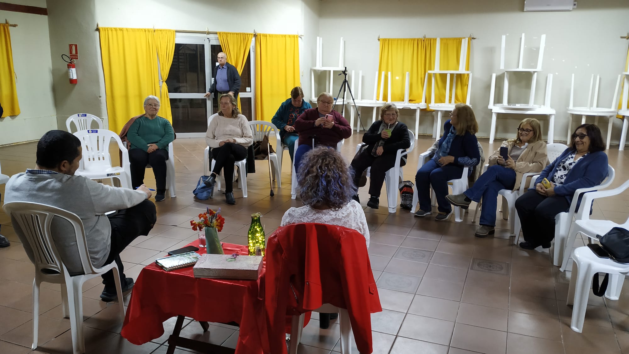 Charla en Florida abre un espacio comunitario para hablar sobre abuso sexual