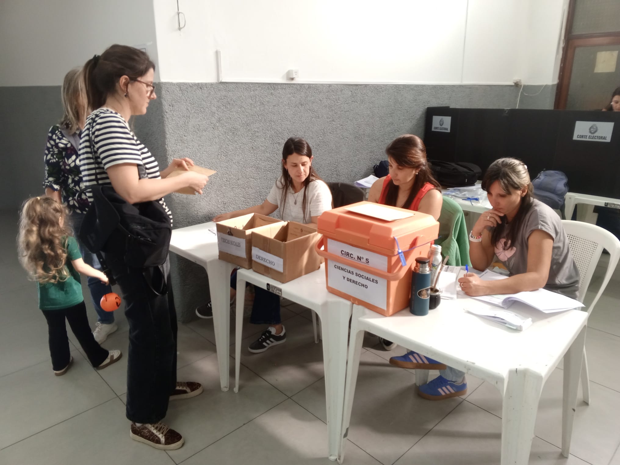 En Florida se vota en el MAVEA y Club Artigas 4