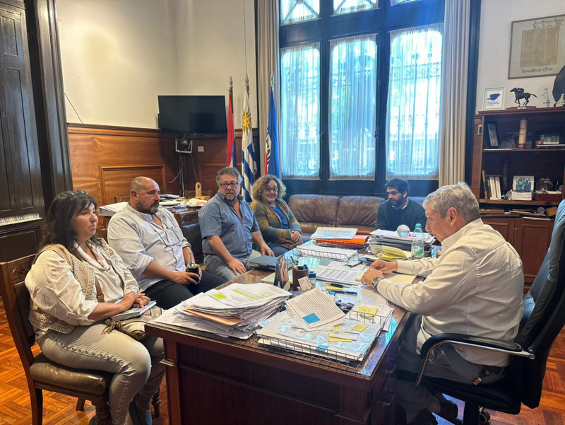 Enciso se reunió con representantes del FA para avanzar en tema fideicomiso