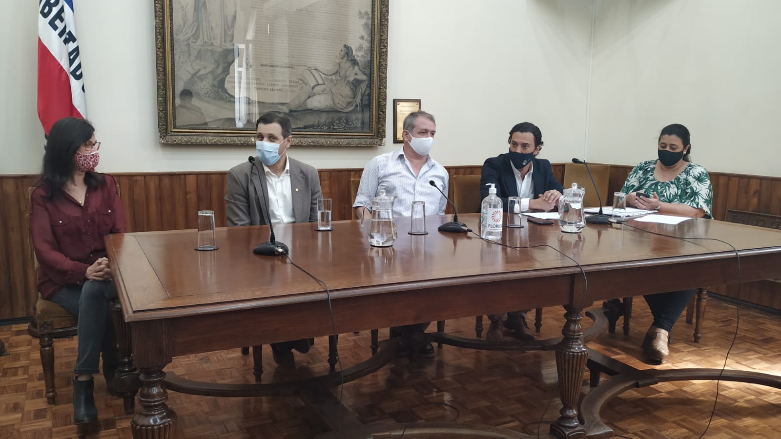 Entrega de cheques a proyectos mediante el Programa de Obras por Convenios Sociales del MTOP 5