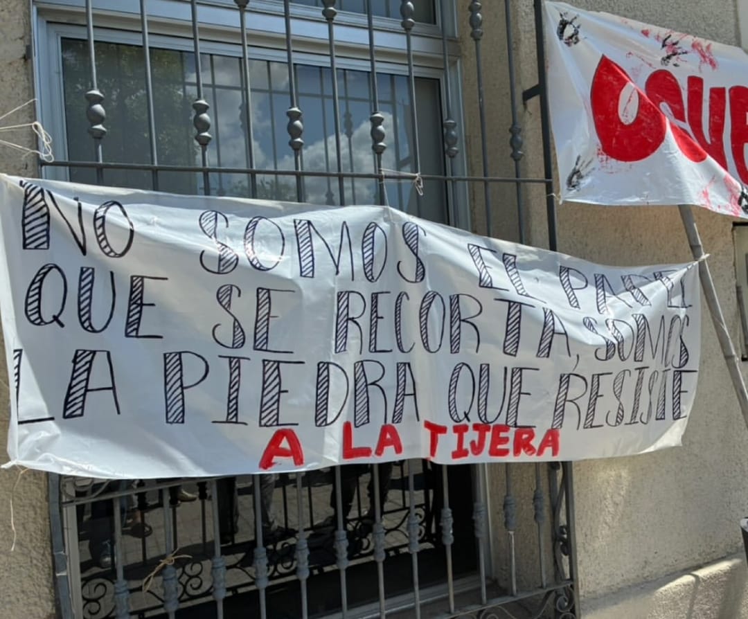 Estudiantes del IFD ocuparon el centro educativo 2