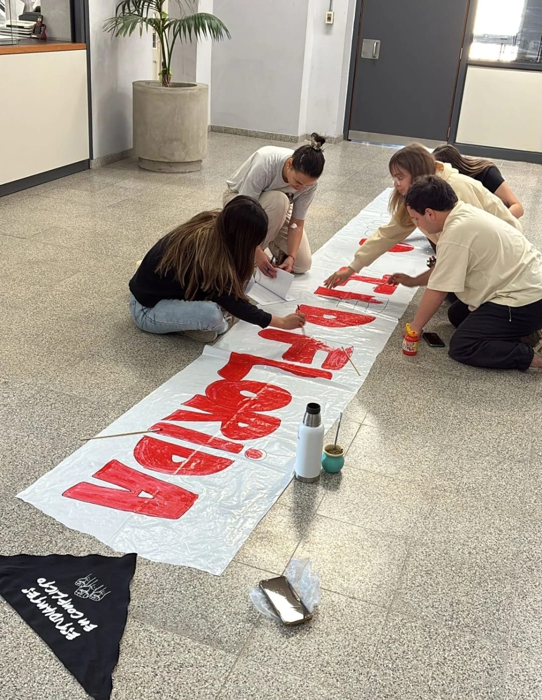Estudiantes del IFD ocuparon el centro educativo 3