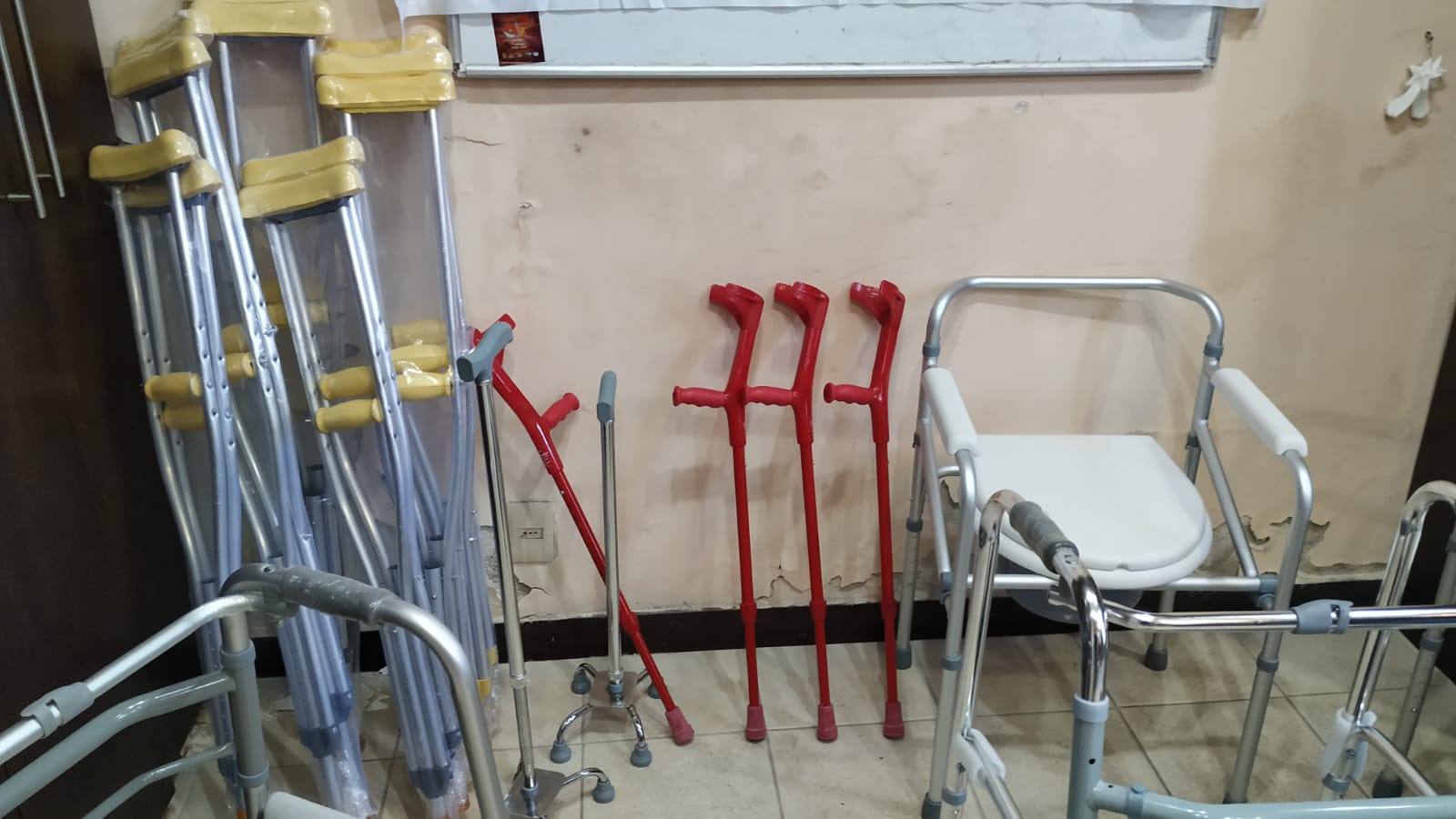 Fundación SUNCA Solidario entregó artículos de ortopedia a la departamental del Sindicato. 3