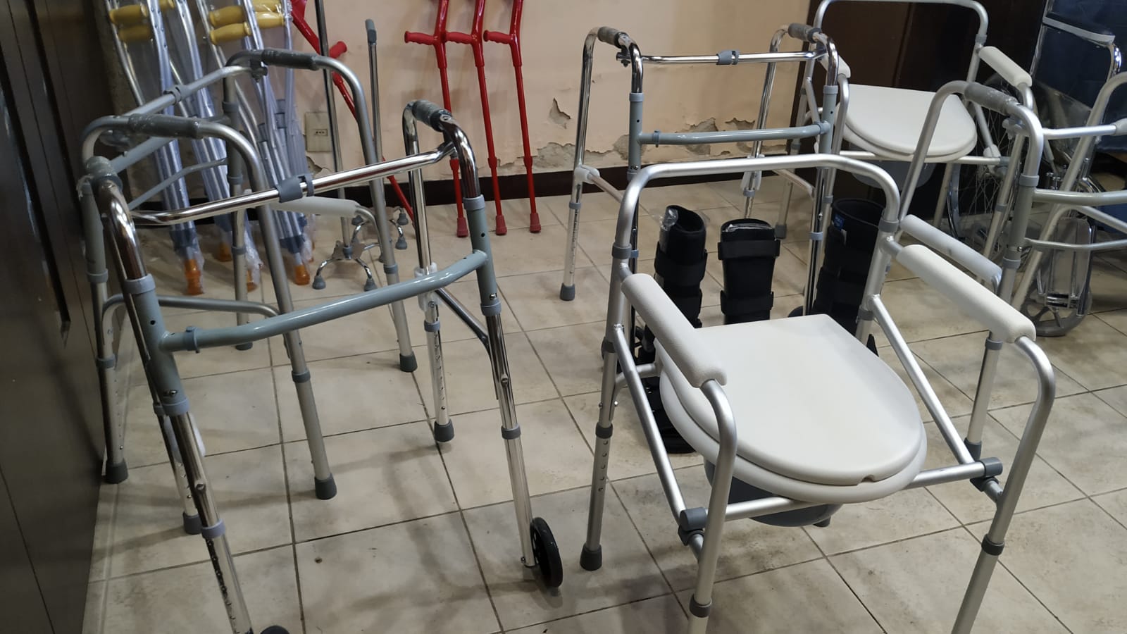 Fundación SUNCA Solidario entregó artículos de ortopedia a la departamental del Sindicatojpeg