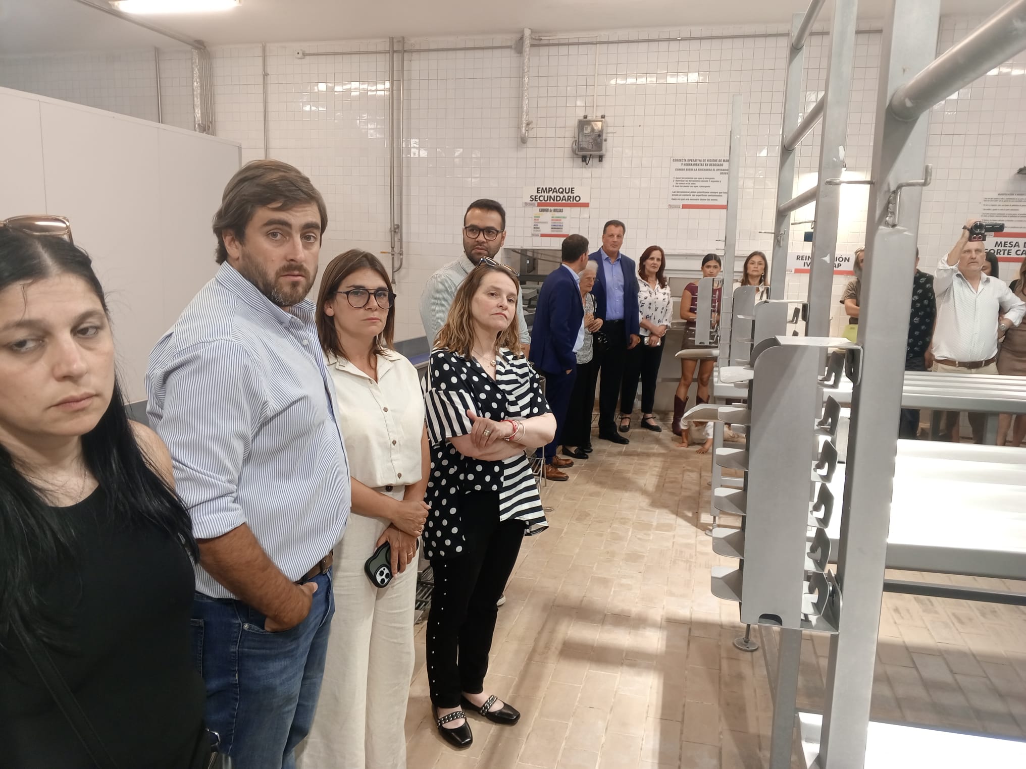 Grupo Saturno firmó el traspaso del Frigorífico Florida