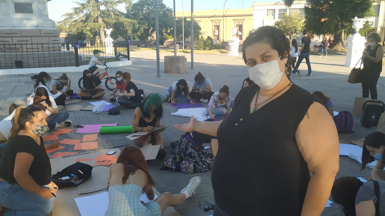 Actividad en Plaza Asamblea por el Día Internacional de la Eliminación de la Violencia contra la Mujerjpg