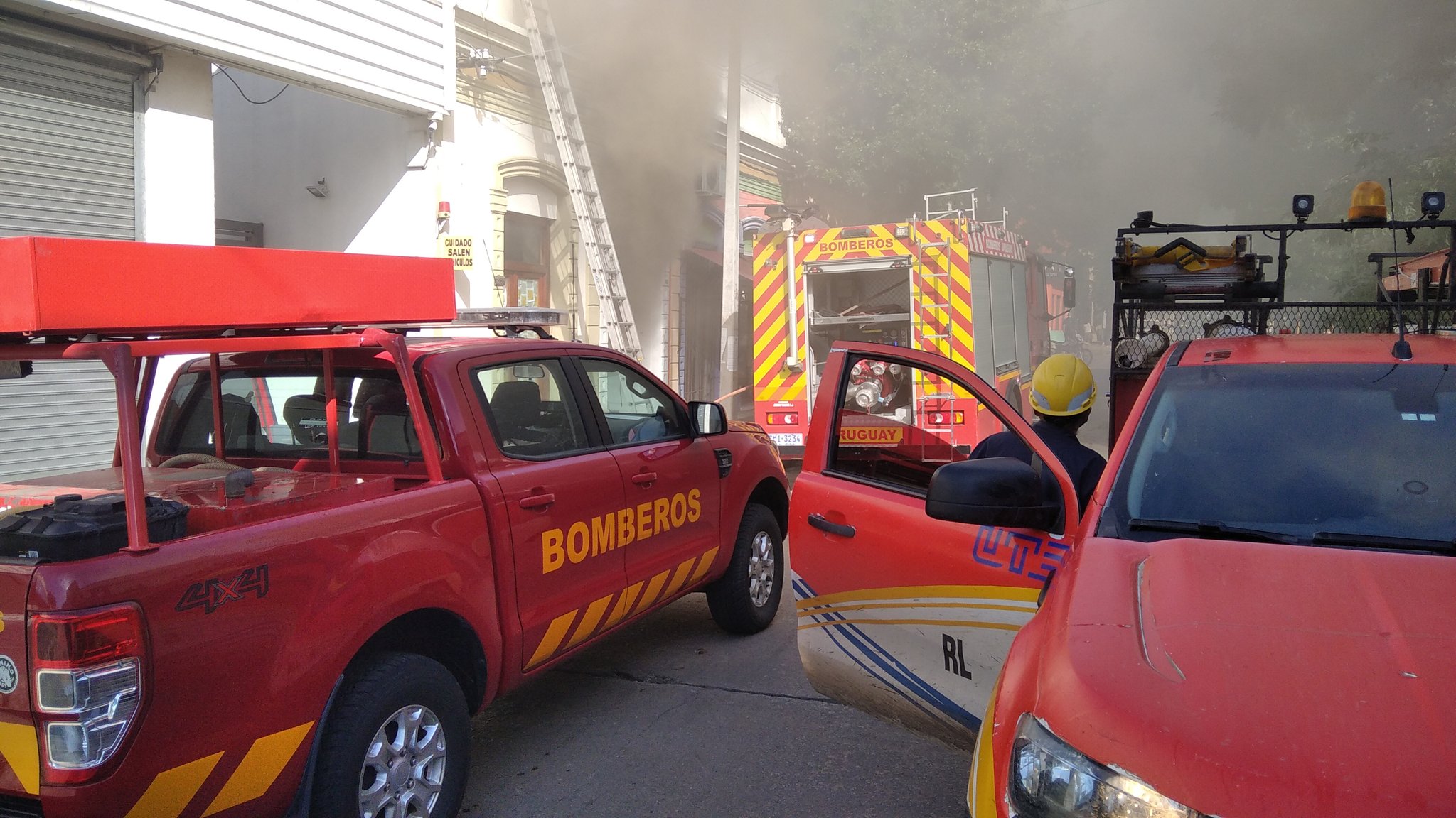 Incendio en casa de Independencia y Sarandí 4