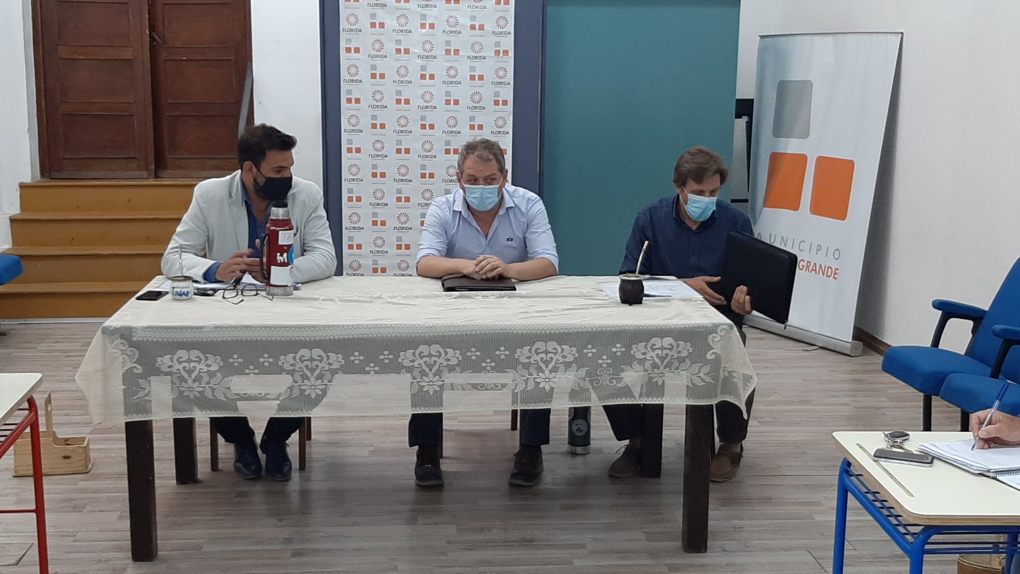 Intendente López se reunió con autoridades del Municipio de Sarandí Grande 3