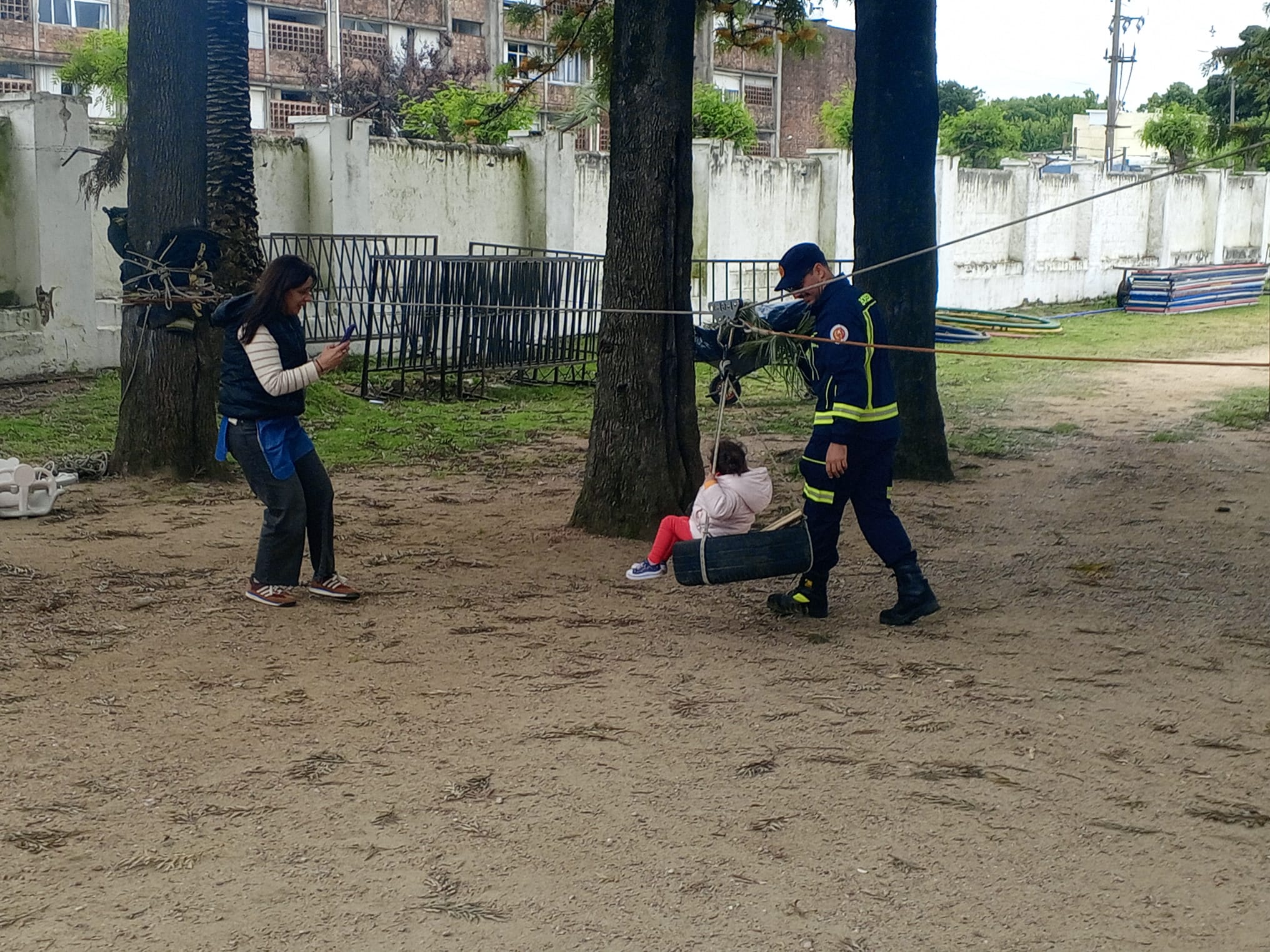 Jornada de Prevención de Incendios se realizó en el Campeones Olímpicos. 4