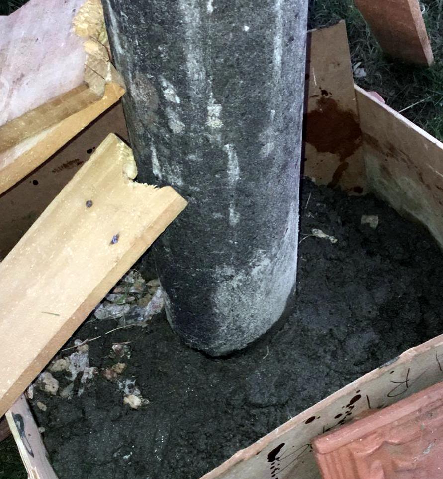 Jóvenes que chocaron columna en Sarandí reconstruyeron la misma 2