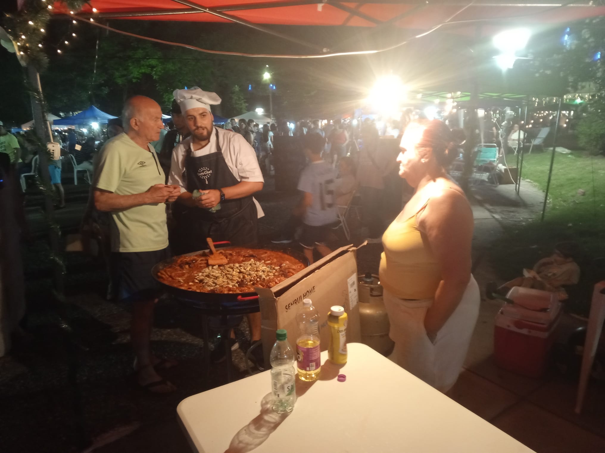 Los floridenses disfrutaron de la Feria Nocturna Navideña en Plaza Artigas 3