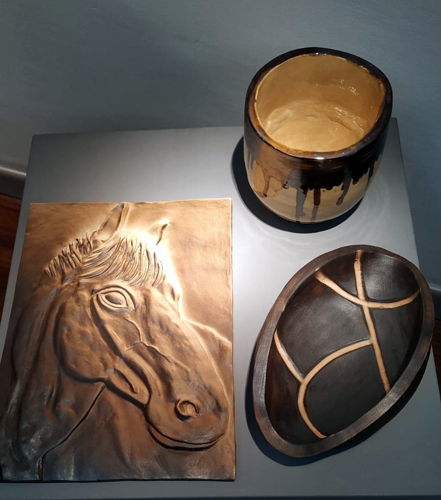 Muestra en el Centro Cultural de los talleres de pintura y cerámica 3