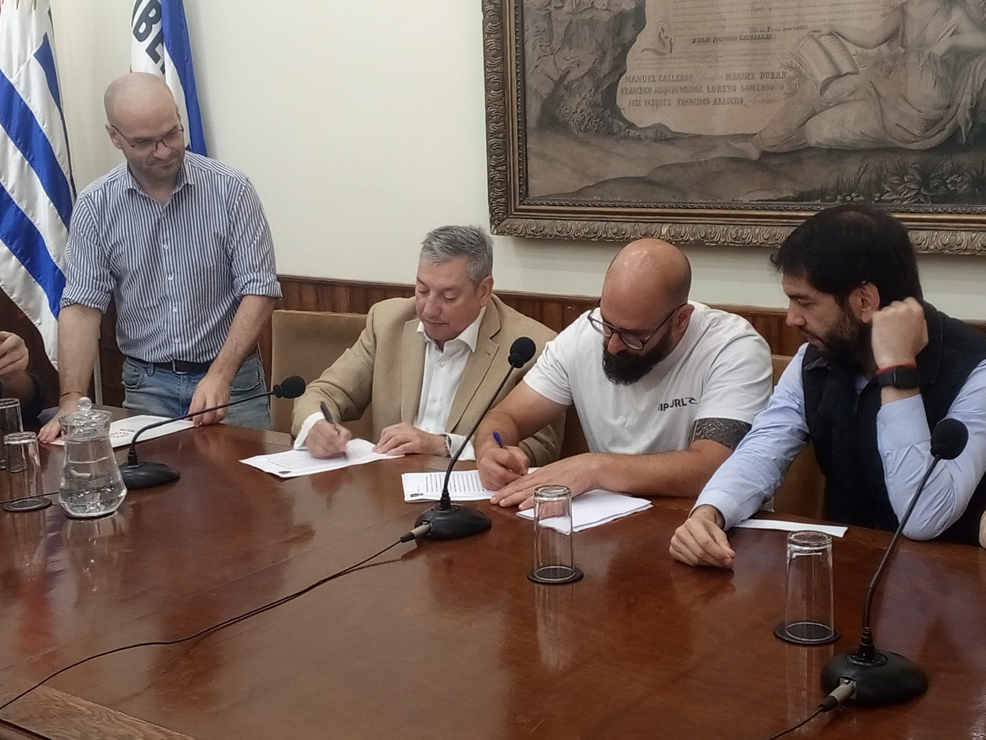 Plataforma reivindicativa ADEOM e IDF firmaron acuerdo