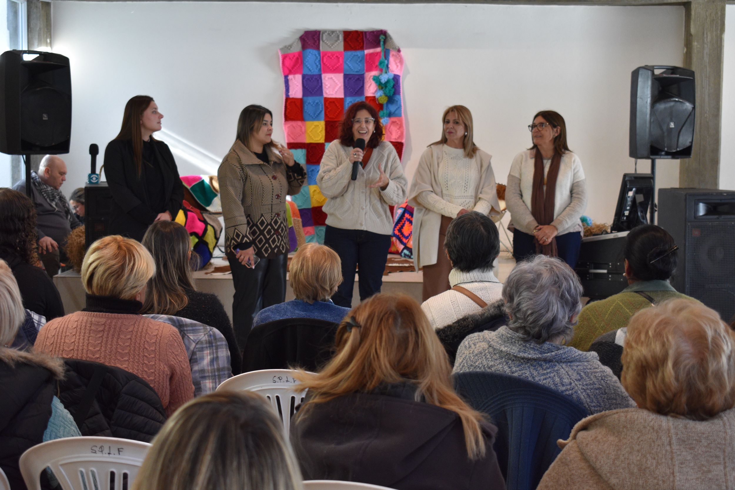 Se realizó el acto de cierre del programa Tejiendo Sueños 2025