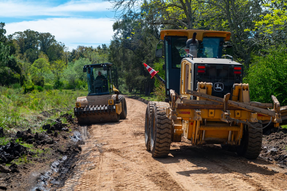Trabajos en Sarandí Grande en Parque Tomas Berreta y Villa Hípica