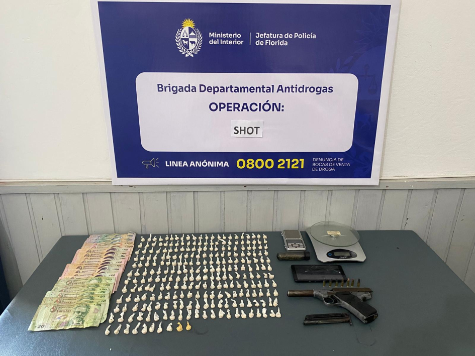 Tres personas condenadas por venta de drogas