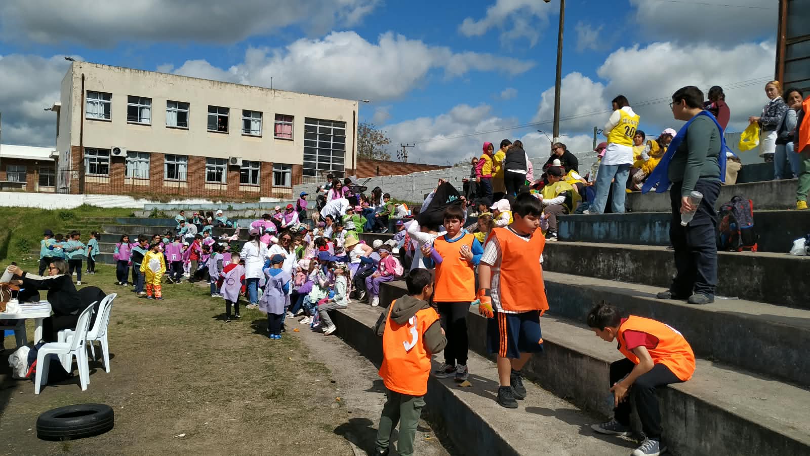 La_Escuela_Varela_promovió_la_convivencia_con_el_Mundial_de_la_2_4.jpeg